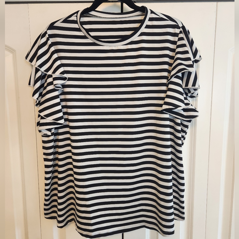 NWOT SHEIN Top